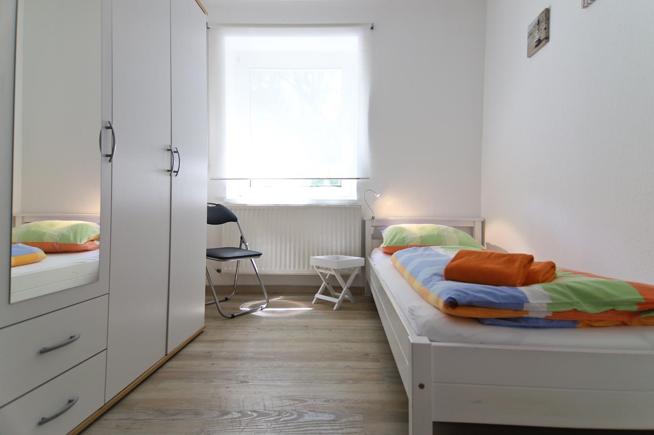 Top Ferienwohnung Veltins Arena Гелзенкирхен Екстериор снимка